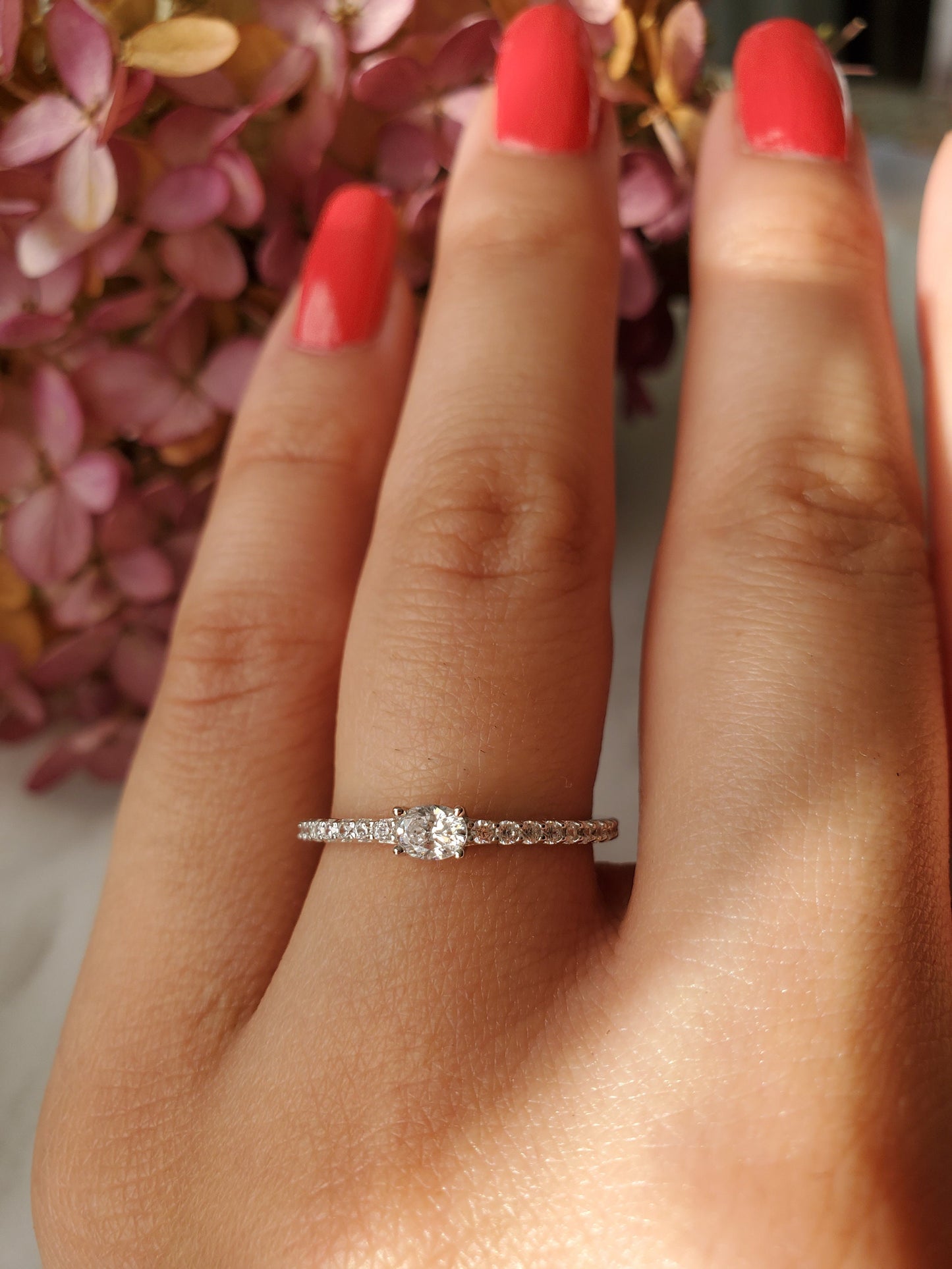 East west oval ring, simulated diamond silver plated ring, dainty oval ring, oval engagement ring, minimalist ring, silver oval ring