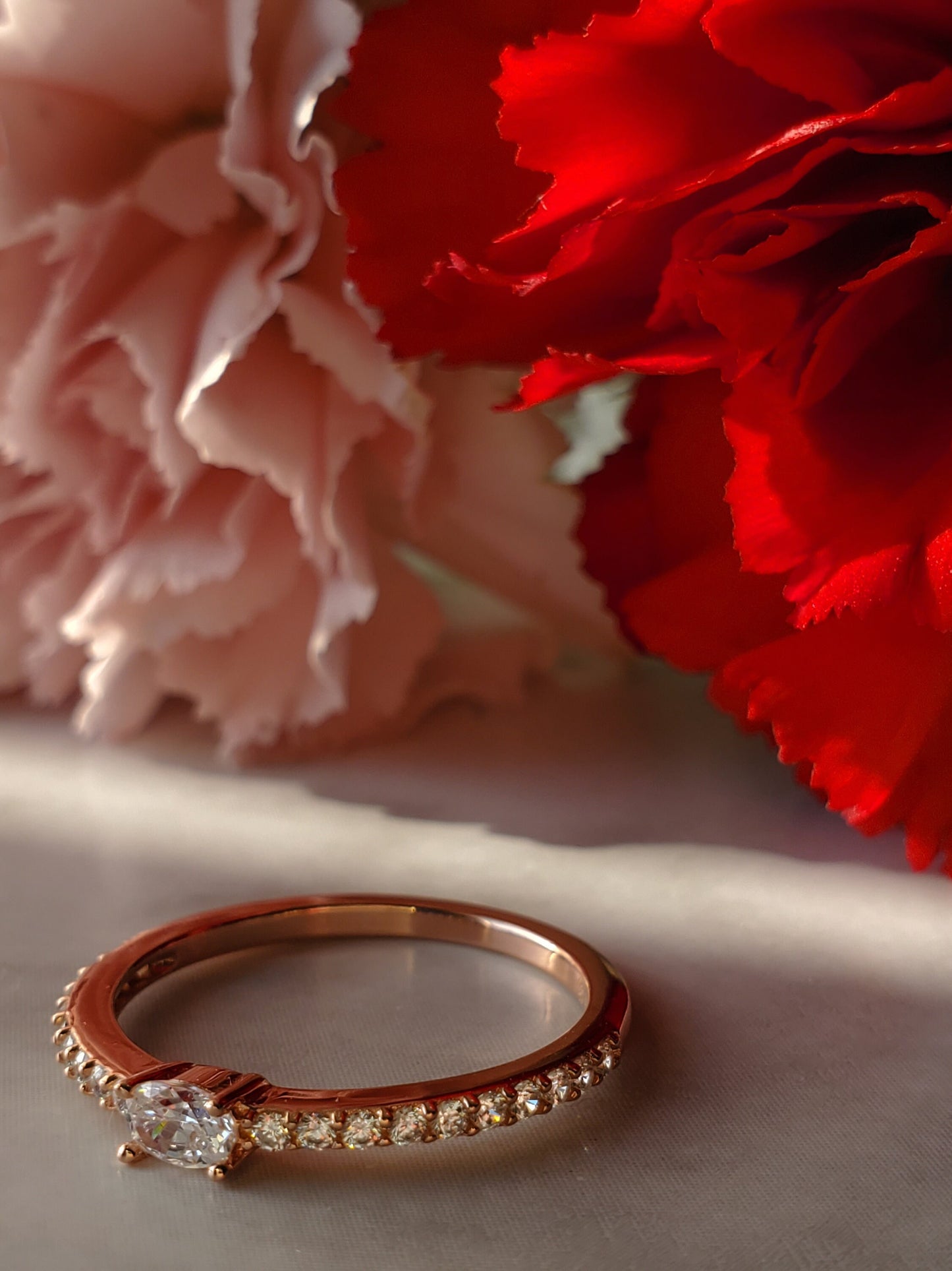 East west oval ring, simulated diamond, Rose gold plated ring, dainty oval ring, oval engagement ring, minimalist ring, propose ring, simple