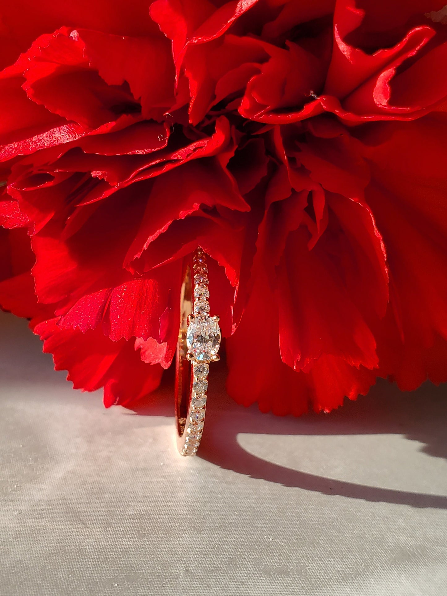 East west oval ring, simulated diamond, Rose gold plated ring, dainty oval ring, oval engagement ring, minimalist ring, propose ring, simple