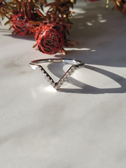 chevron Ring ,V shape, anniversary ring, Present Future Ring, bridal ring, half eternity ring, wedding ring, gift for her, engagement ring