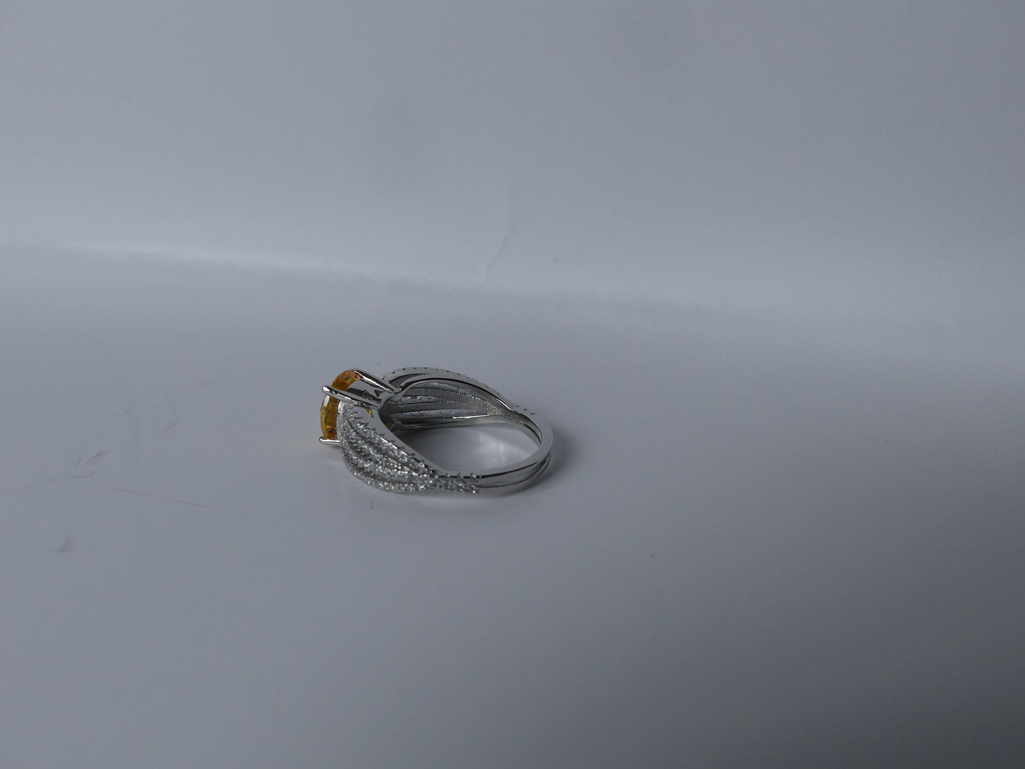 round citrine ring, yellow stone Ring, arc deco, anniversary ring, yellow stone ring, engagement ring, solitaire, geometric ring, antique