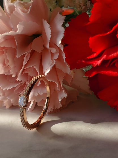 East west oval ring, simulated diamond, Rose gold plated ring, dainty oval ring, oval engagement ring, minimalist ring, propose ring, simple