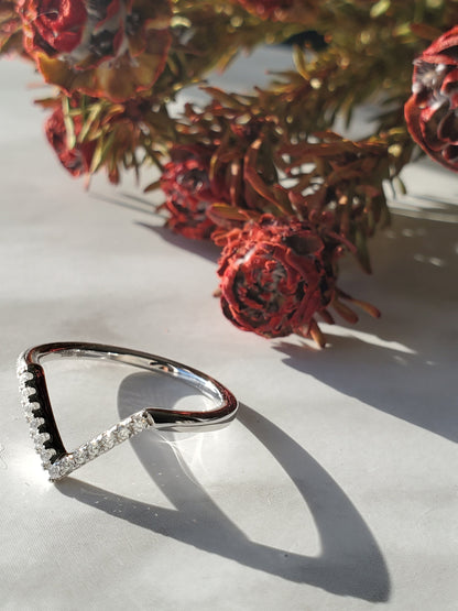 chevron Ring ,V shape, anniversary ring, Present Future Ring, bridal ring, half eternity ring, wedding ring, gift for her, engagement ring