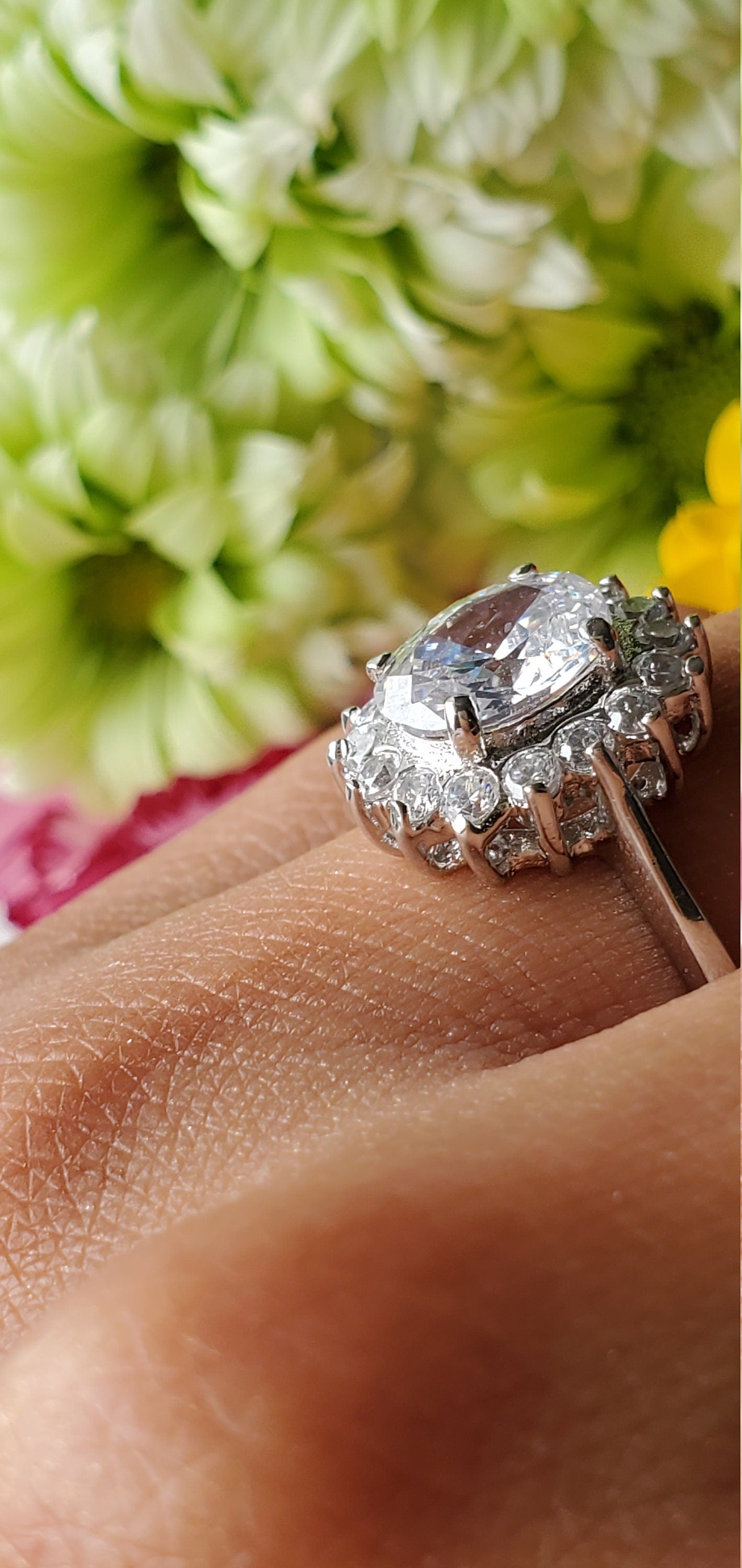 3ct oval cz stone, halo oval ring, cz floral ring, engagement ring, wedding ring, oval cz ring, anniversary ring, luxury ring, arc deco ring