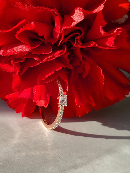 East west oval ring, simulated diamond, Rose gold plated ring, dainty oval ring, oval engagement ring, minimalist ring, propose ring, simple