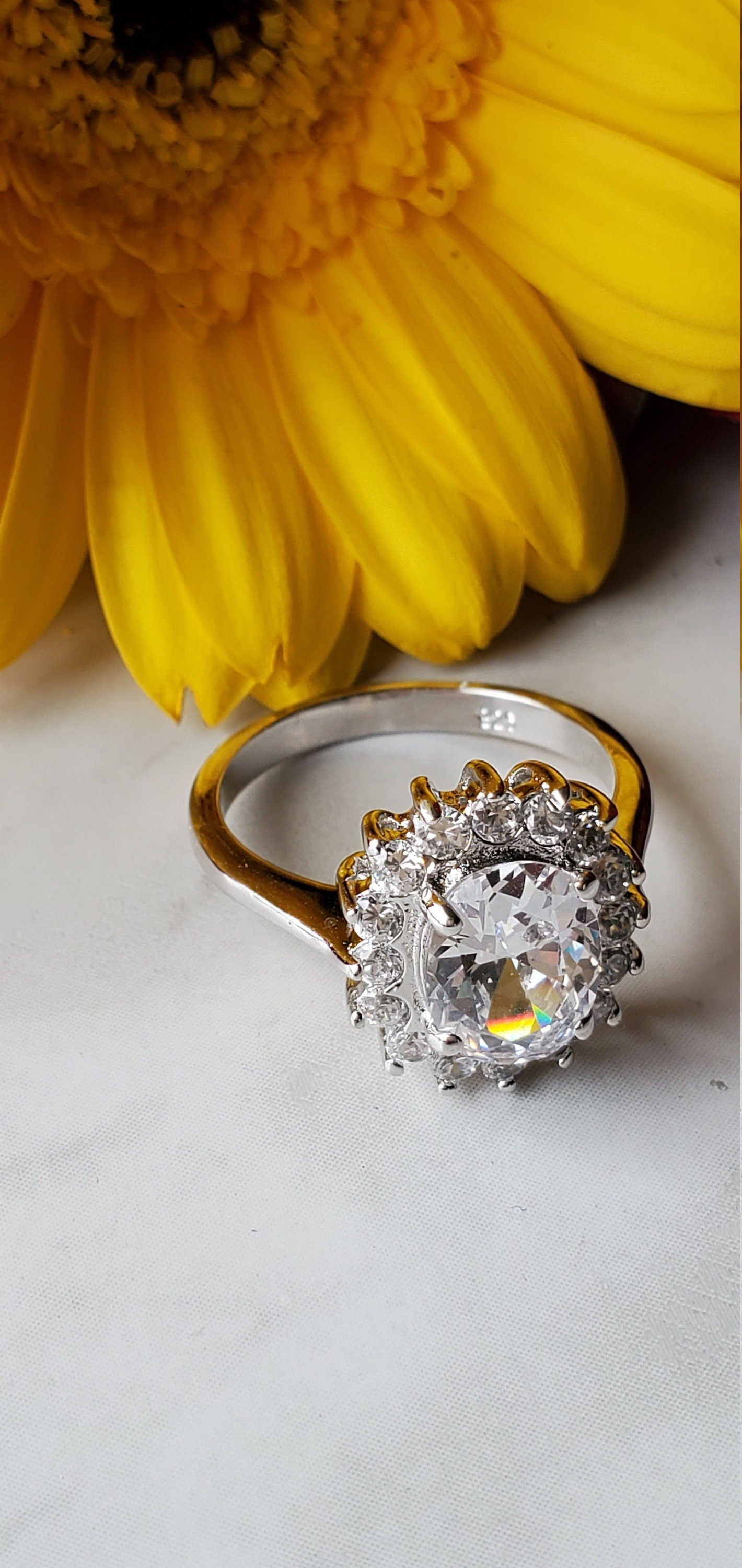 3ct oval cz stone, halo oval ring, cz floral ring, engagement ring, wedding ring, oval cz ring, anniversary ring, luxury ring, arc deco ring
