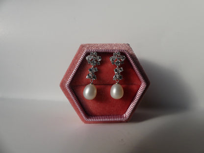 Pearl drop earrings, Wedding Earrings, Bridal earrings, Pearl cluster earrings, anniversary gift, water drop earring, jewellry, gift for her